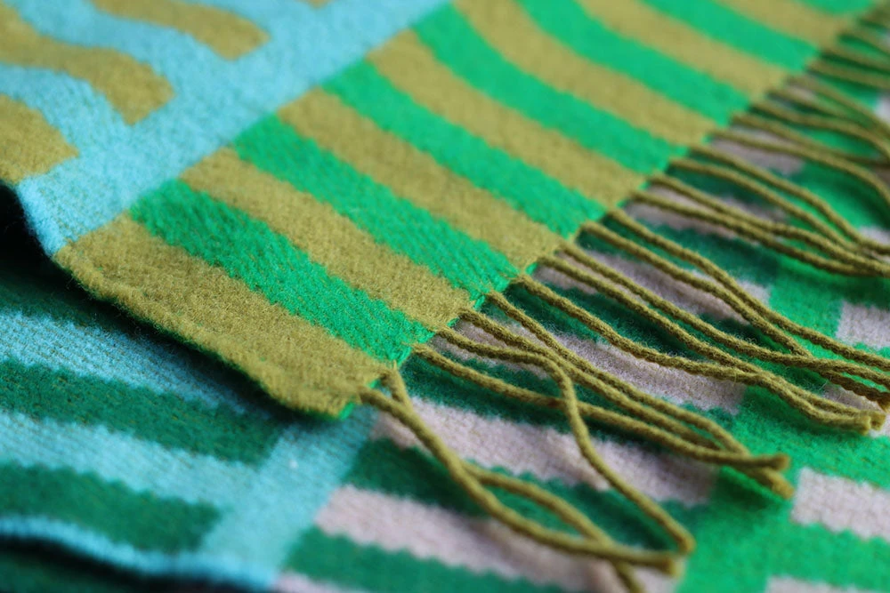 Donna Wilson Shiel Lambswool Throw - Green 5 Donna Wilson Shiel Lambswool Throw - Green - Image 3