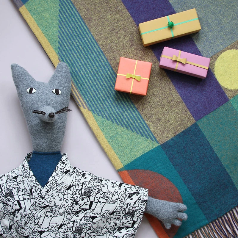 Donna Wilson Mini Giant Creature - Grey Wolf 3 Donna Wilson Mini Giant Creature - Grey Wolf