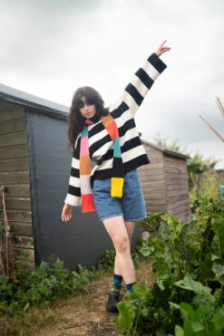 Donna Wilson Bella Jumper - Black & White 8 Donna Wilson Bella Jumper - Black & White -Happy Gift Store BellaSweaterMono S2 LoRes SFW