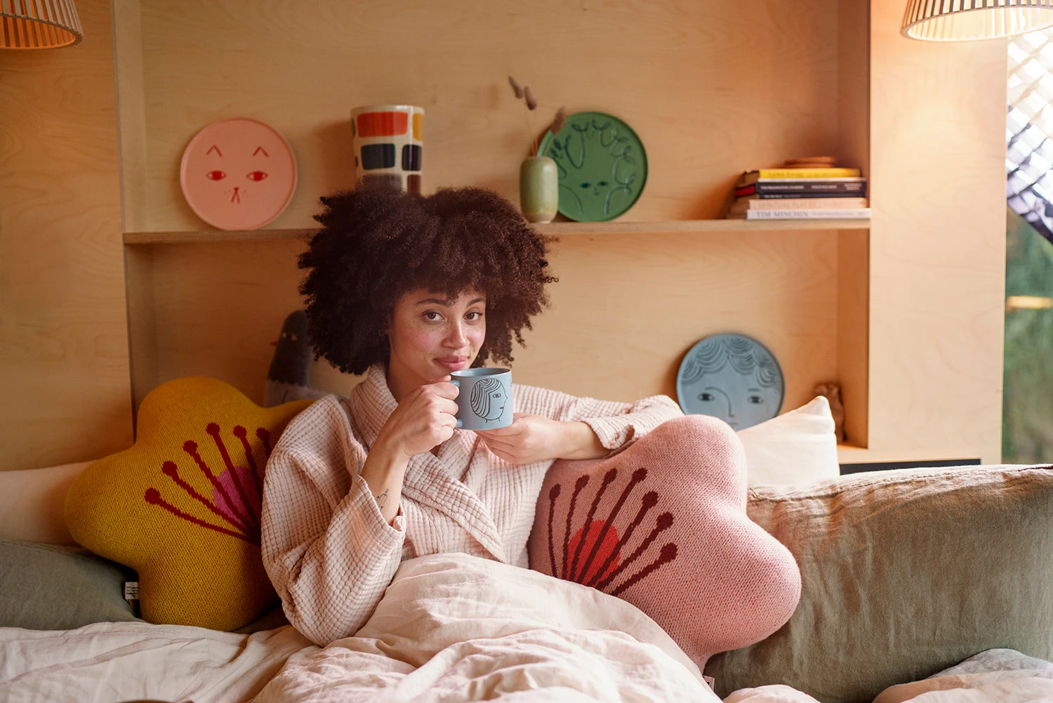 Happy Gift Store -Happy Gift Store BloomCushions TreePlate FaceMug S2 SS25 Heks LoRes 1