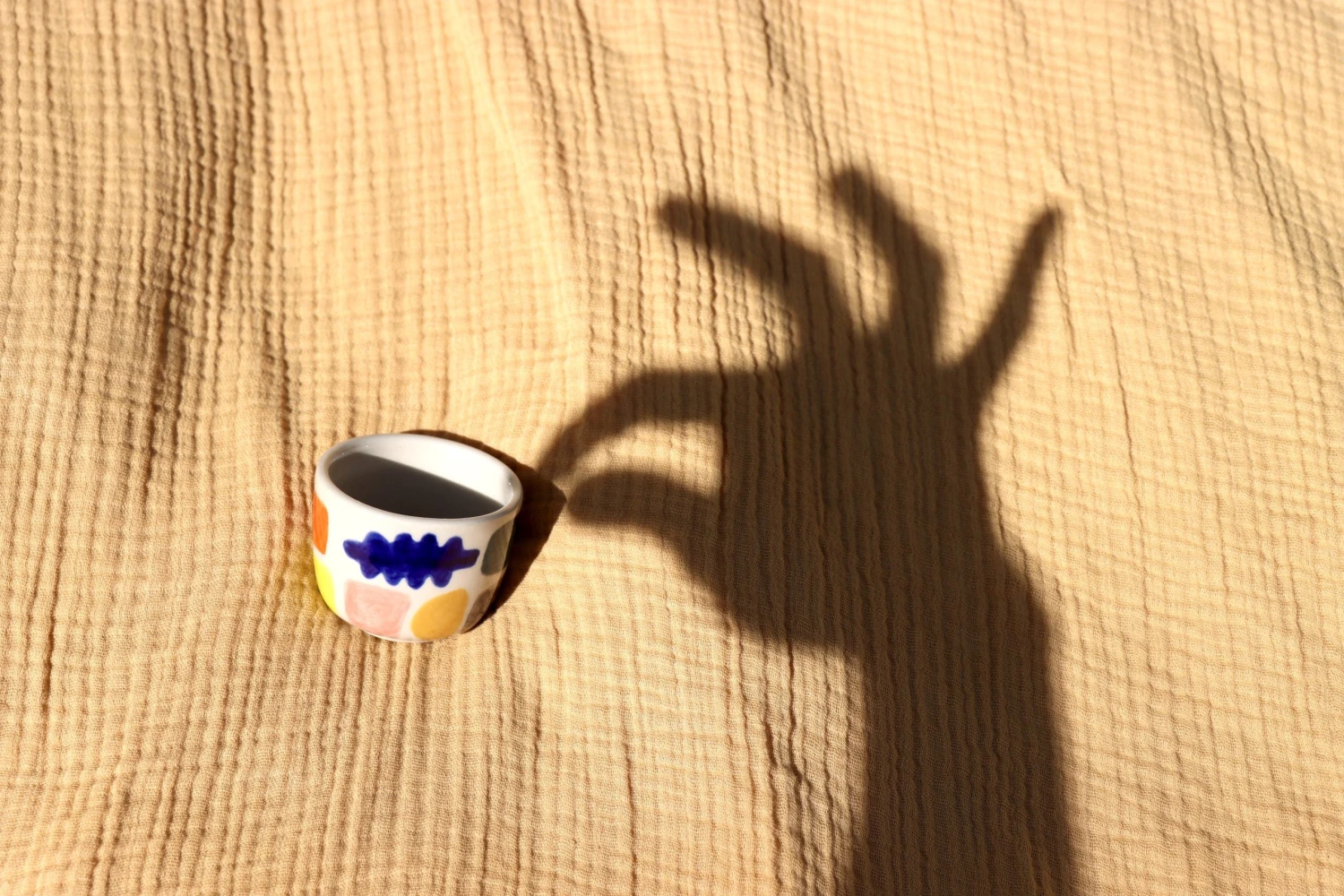 Donna Wilson Mottle Pinch Pot 4 Donna Wilson Mottle Pinch Pot - Image 2