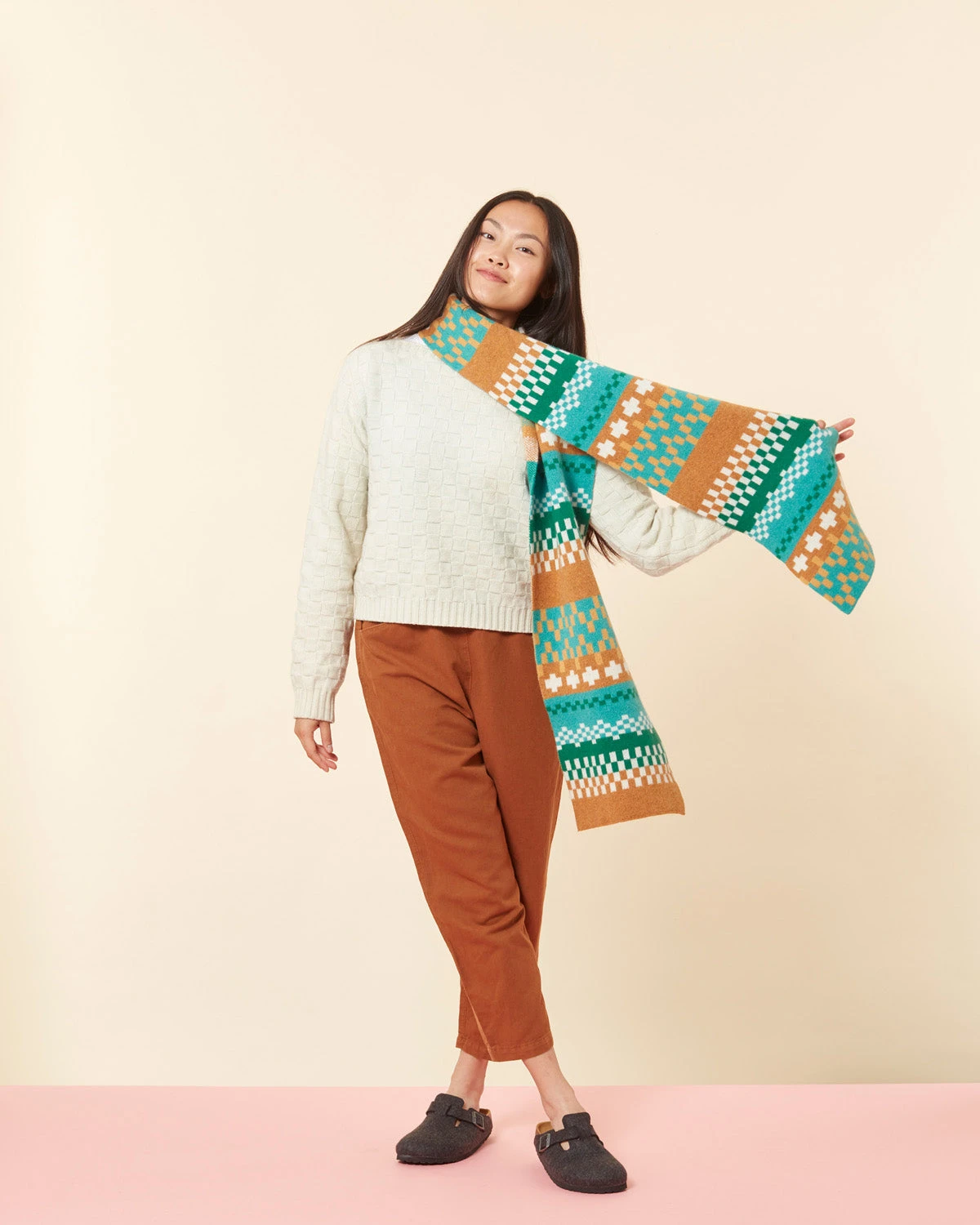 Donna Wilson Big Stitch Scarf - Shamrock 4 Donna Wilson Big Stitch Scarf - Shamrock - Image 2