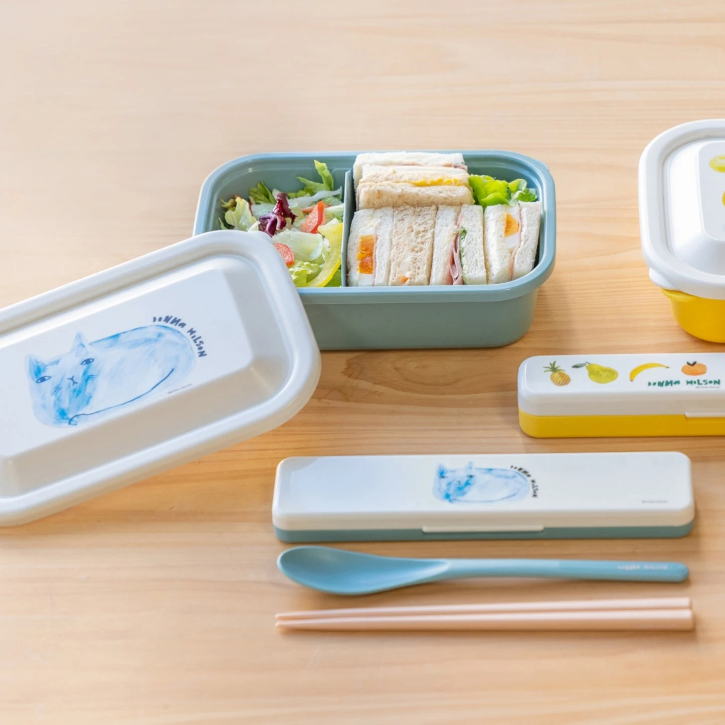 Happy Gift Store -Happy Gift Store Stationery lunch box Donna Wilson2