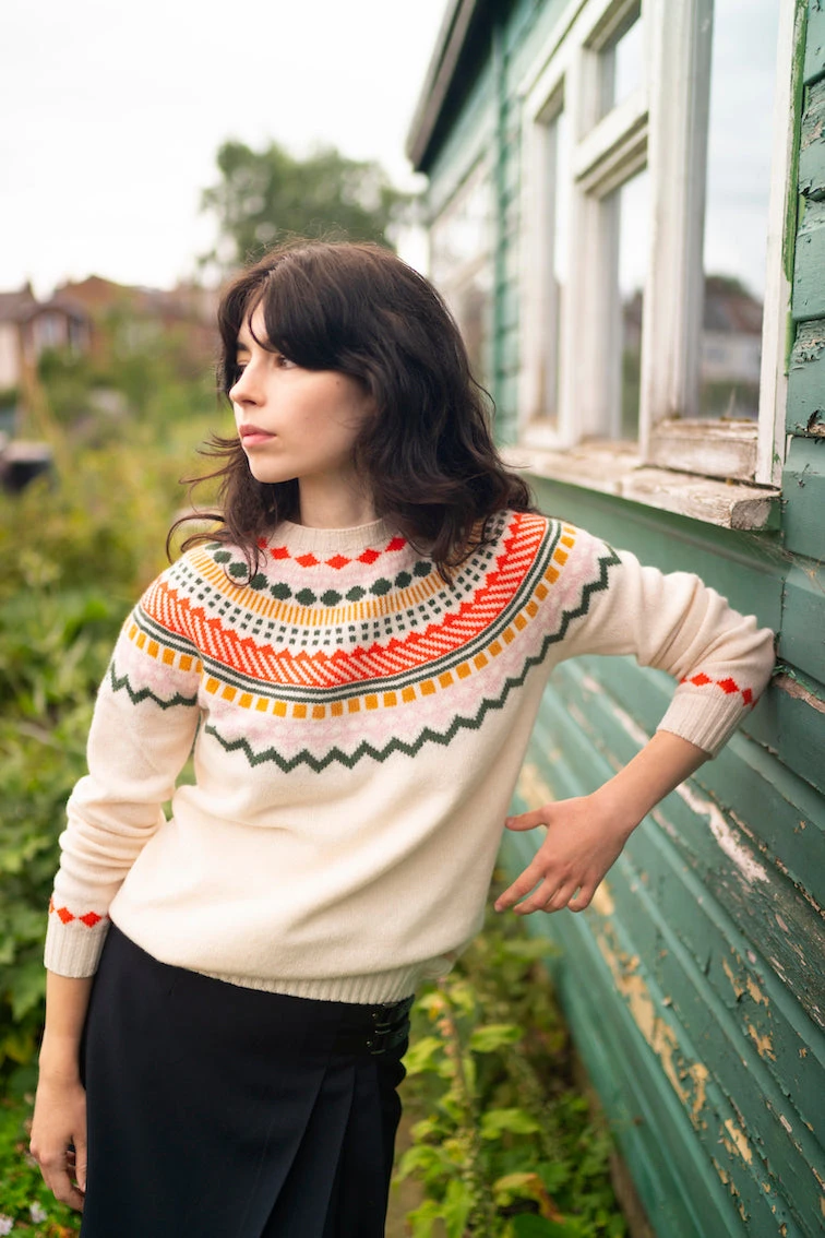 Donna Wilson Ugie Jumper - Chalk 4 Donna Wilson Ugie Jumper - Chalk - Image 2